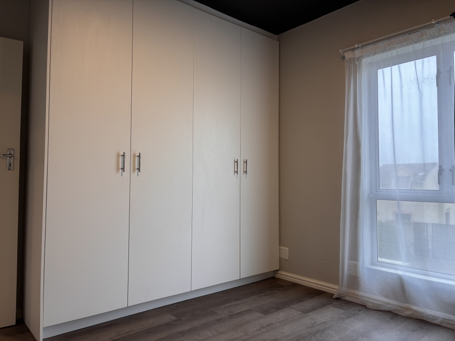 To Let 2 Bedroom Property for Rent in Muizenberg Western Cape